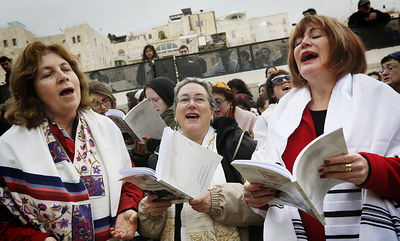 נשות הכותל, הבוקר