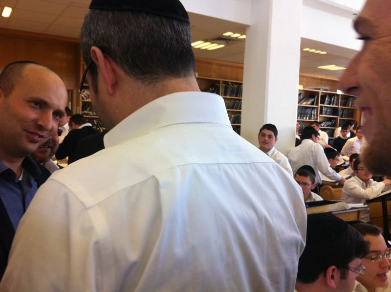 בהיכל ישיבת חברון