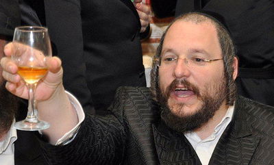 נחקר. ראש העיר מאיר רובינשטיין