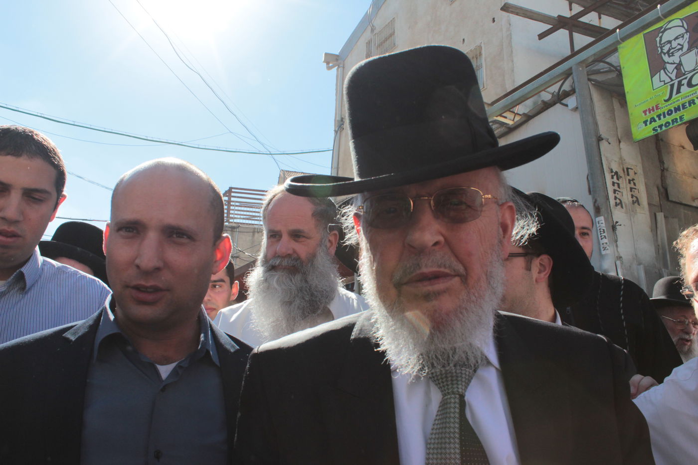 נפתלי בנט בביקור מיוחד בישיבת מיר • גלריה