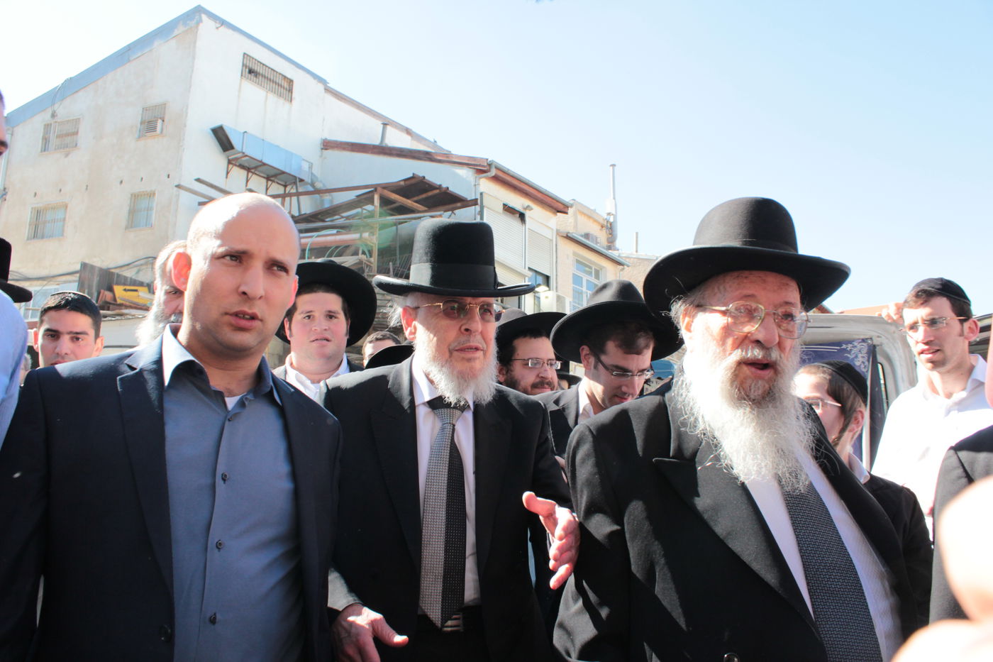 נפתלי בנט בביקור מיוחד בישיבת מיר • גלריה