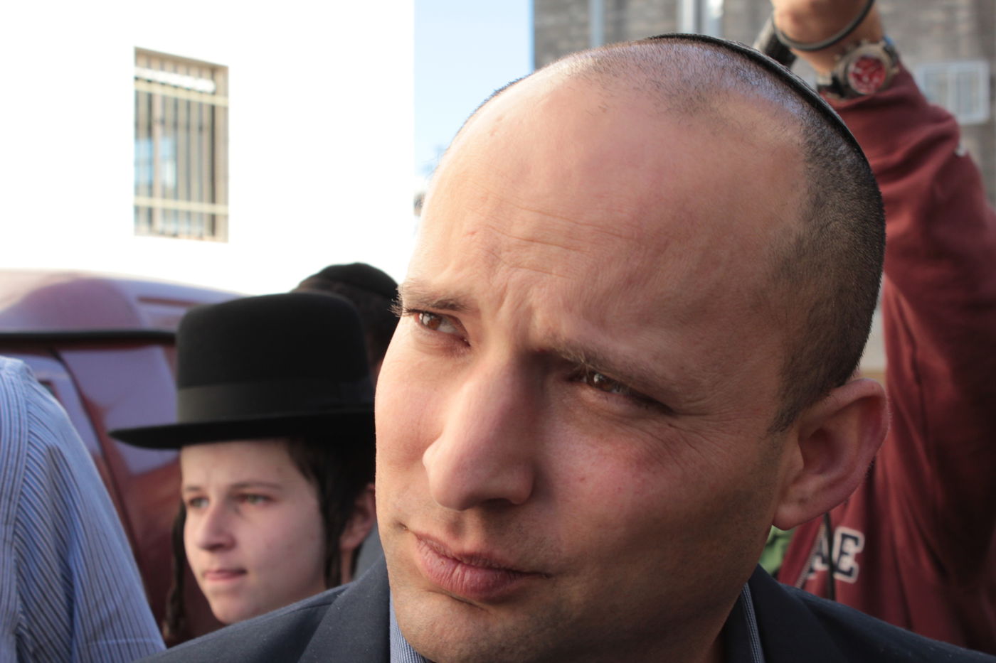 נפתלי בנט בביקור מיוחד בישיבת מיר • גלריה