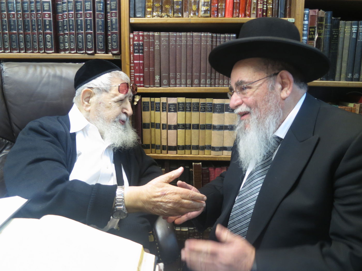 ביקור מיוחד: הרב אברהם סאלים אצל הגר"ע יוסף