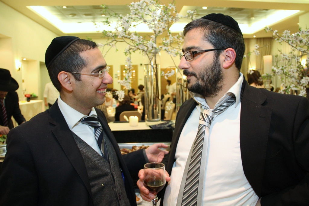 צפו: בכירי ש"ס חגגו עם המנכ"ל, נתי לסרי