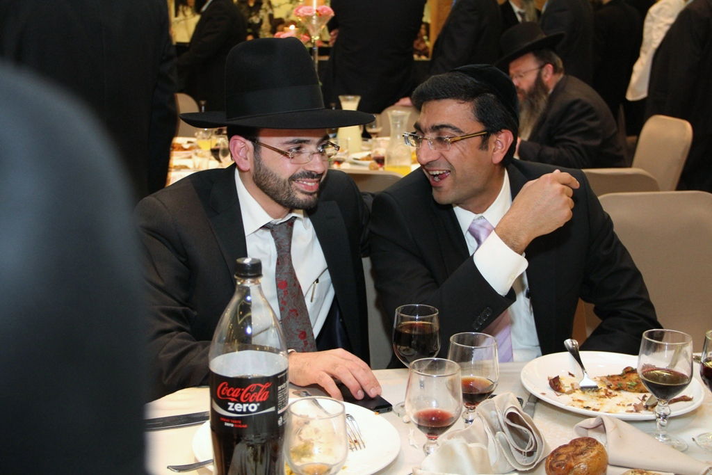 צפו: בכירי ש"ס חגגו עם המנכ"ל, נתי לסרי