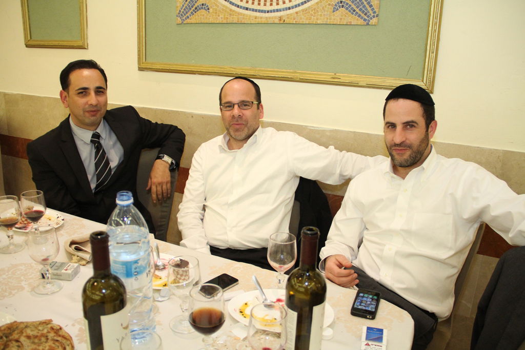 צפו: בכירי ש"ס חגגו עם המנכ"ל, נתי לסרי