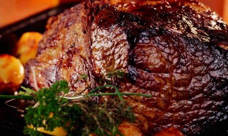 מתכון לפורים: צלי בשר שיכור ביין אדום