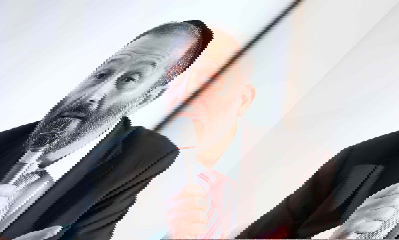 האזינו: פרשן הספורט אריה דרעי