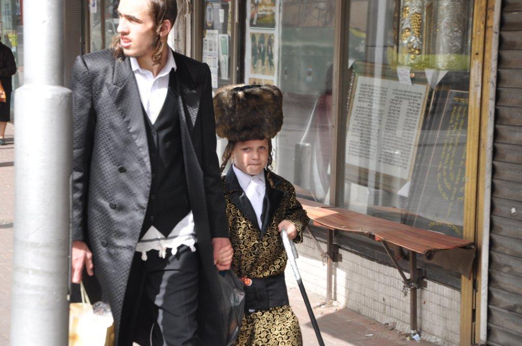 בבני ברק חגגו את פורים בהידור • צפו בגלריית ענק