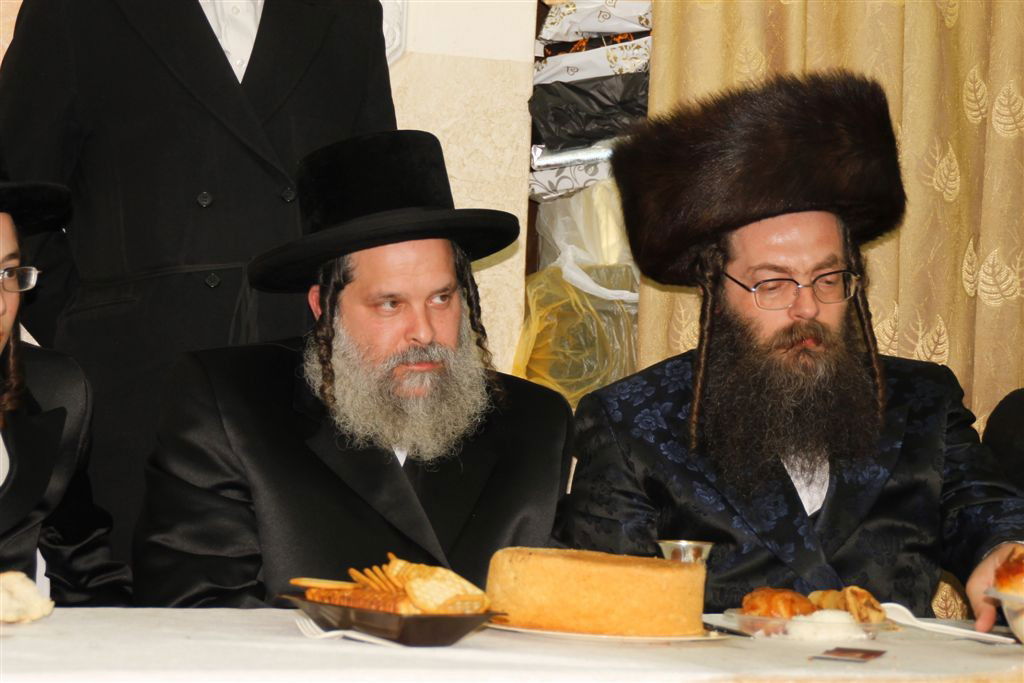 צפו: בר מצווה בחסידות קאמרנא