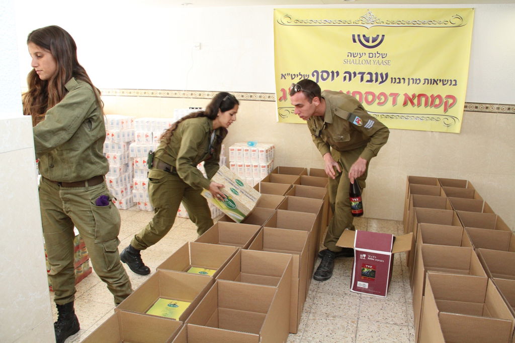 תיעוד: כך נערכים ל"קמחא דפסחא"