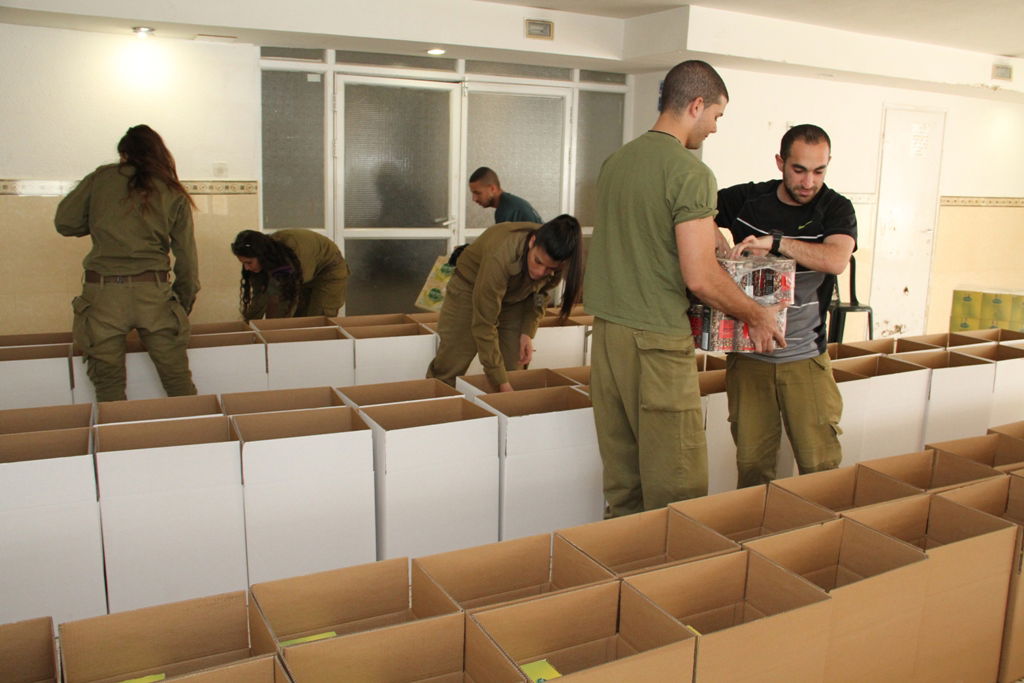 תיעוד: כך נערכים ל"קמחא דפסחא"