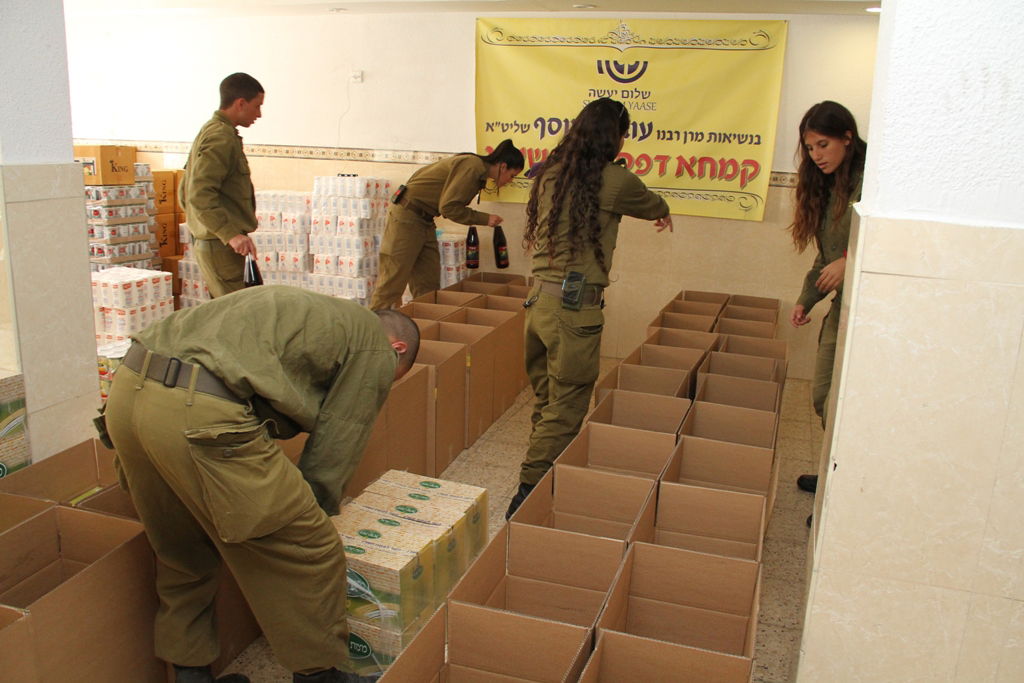 תיעוד: כך נערכים ל"קמחא דפסחא"