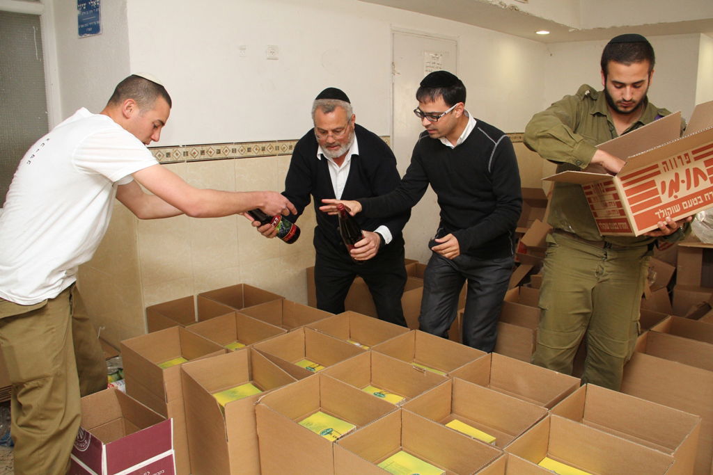 תיעוד: כך נערכים ל"קמחא דפסחא"