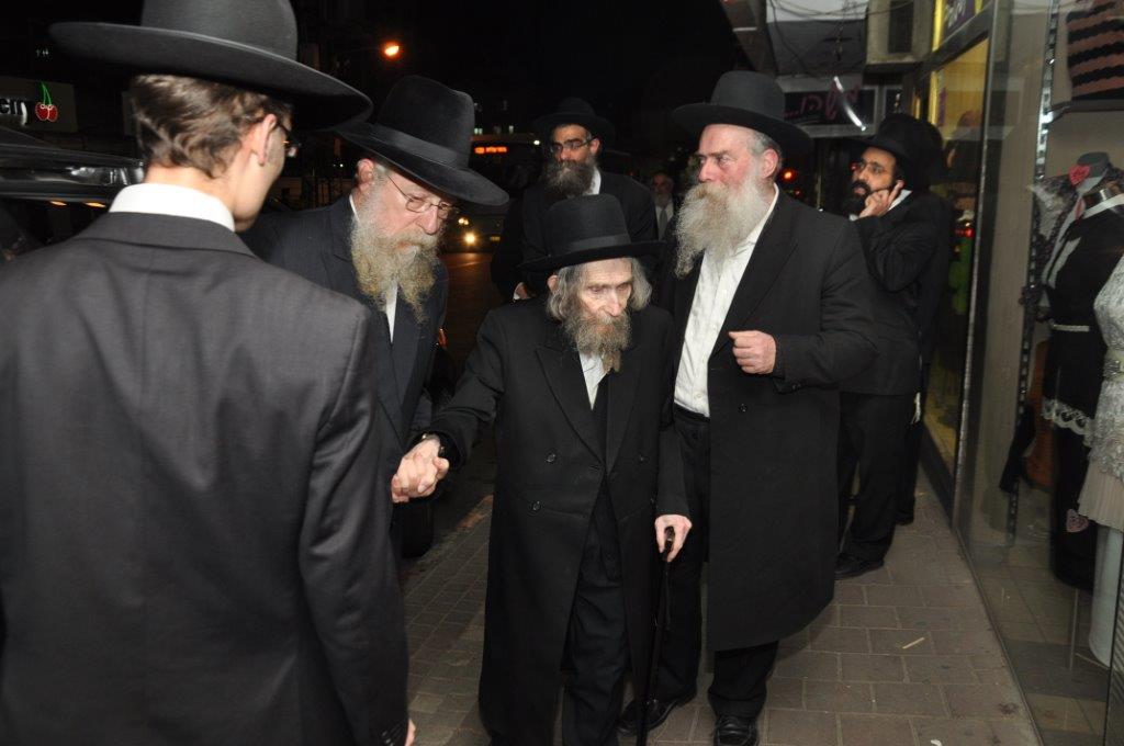 מרן הגראי"ל שטיינמן שאל: "למי יהיה גיהנום, ללפיד?"