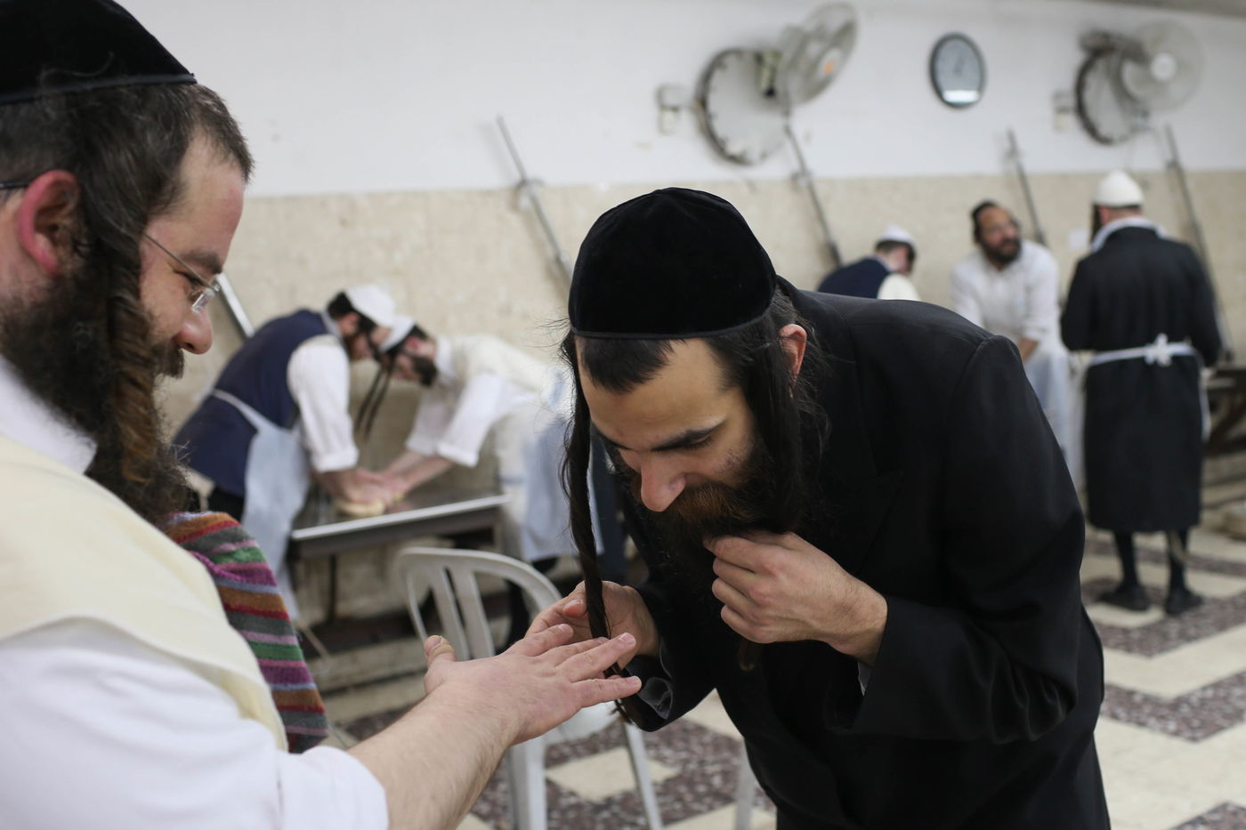 כך אופים מצות בהידור • גלריה