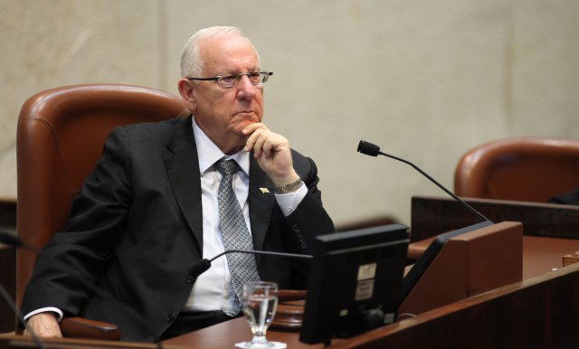 שומע הספדים. ריבלין