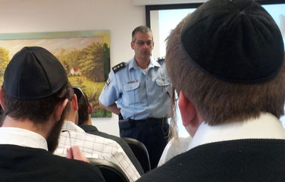 עשרות חרדים השתתפו באירוע הסברתי של שילוב חרדים במשטרה