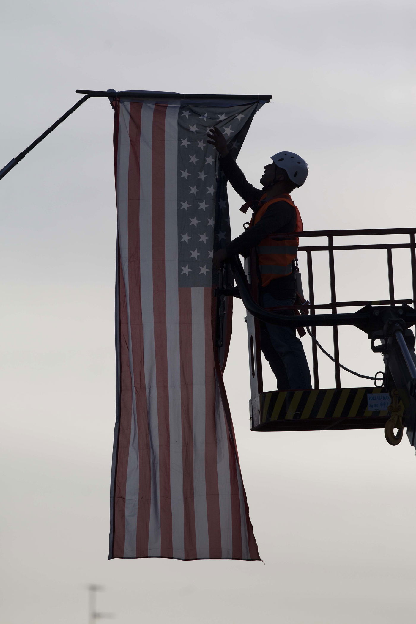 מתכוננים לאובמה: דגלים בירושלים, כיפת ברזל בנתב"ג
