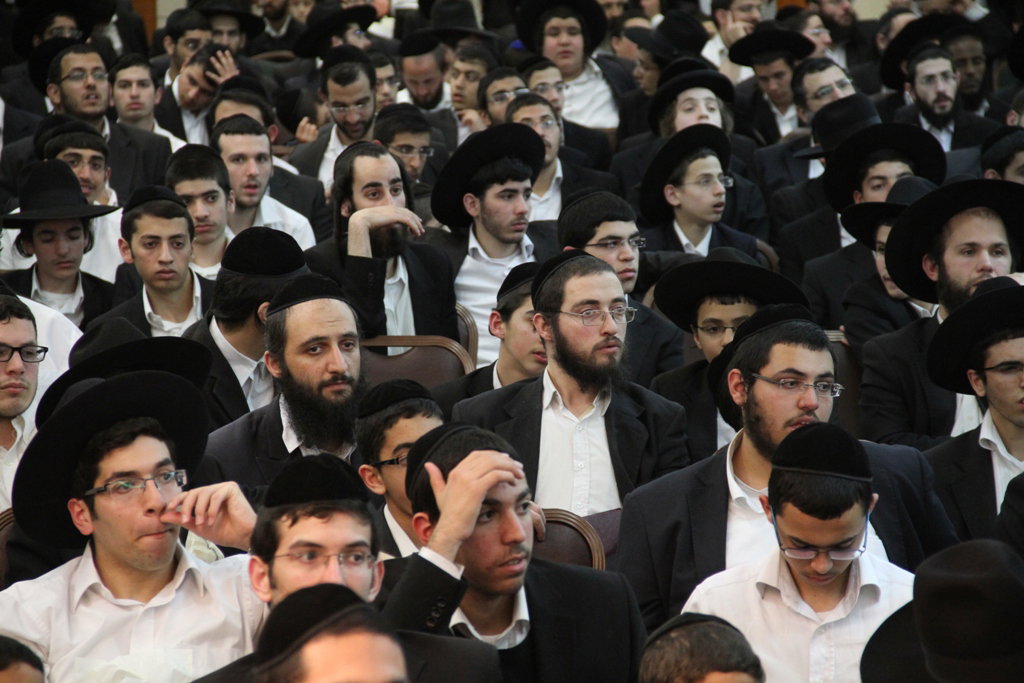 מרן הגר"ע יוסף: "רוצים לבטל את התורה מאיתנו"