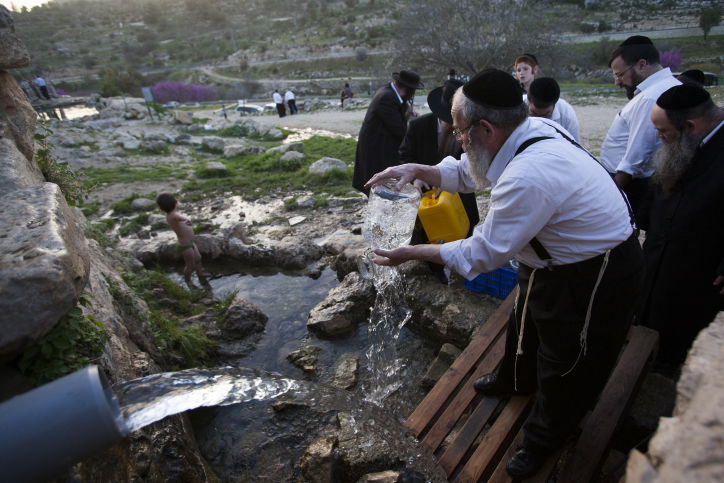 תיעוד ערב חג: שאיבת מים שלנו