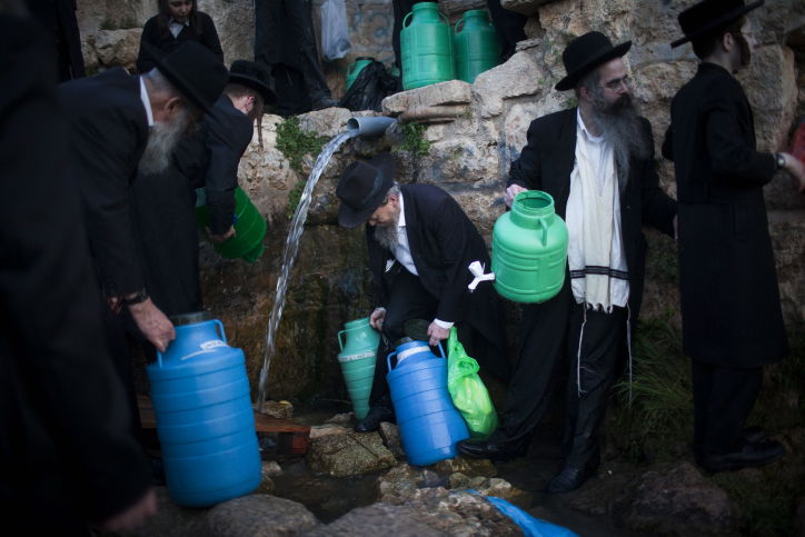 תיעוד ערב חג: שאיבת מים שלנו
