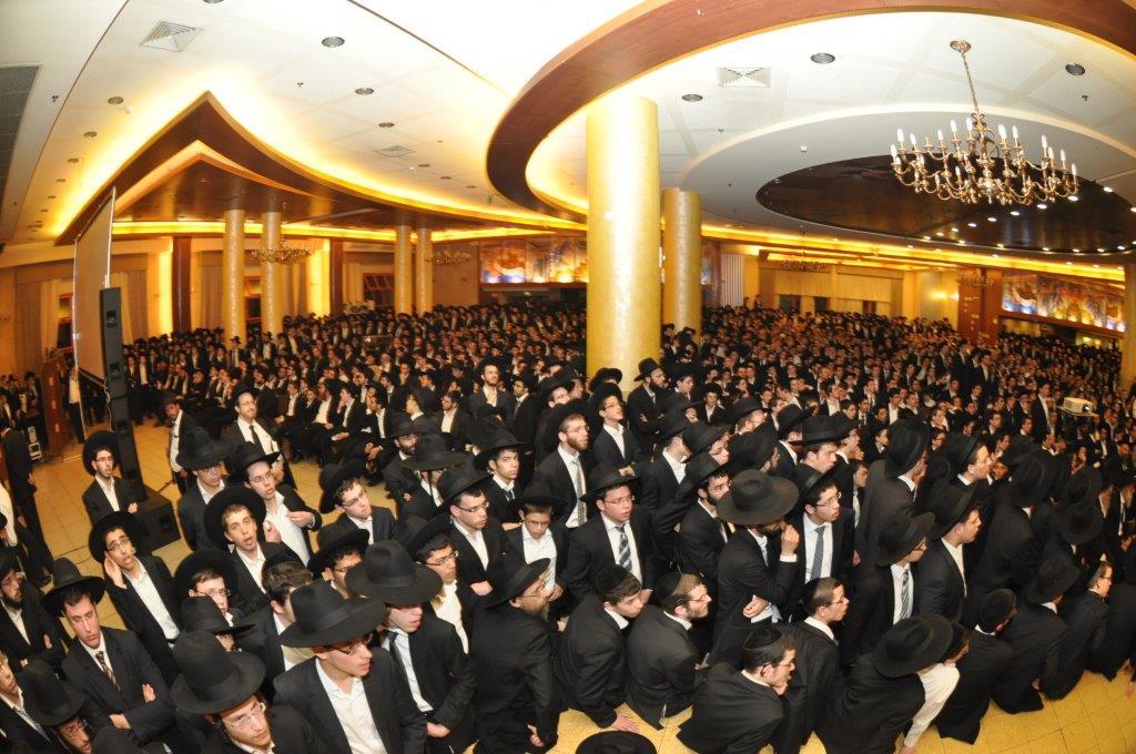 הרב שטיינמן זעק: "רוצים להחריב את עולם התורה"