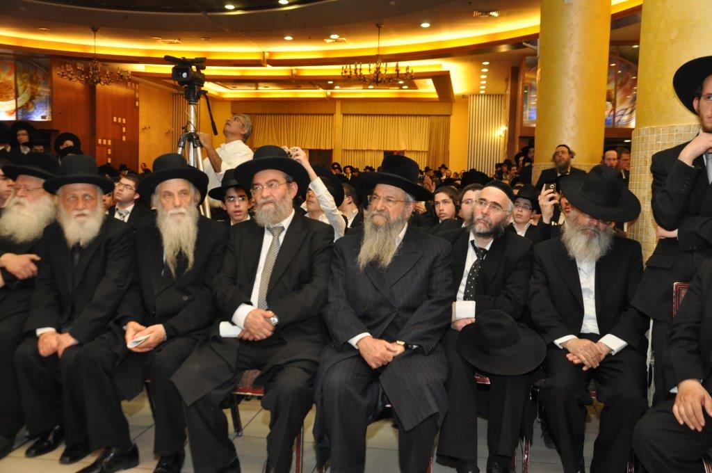 הרב שטיינמן זעק: "רוצים להחריב את עולם התורה"