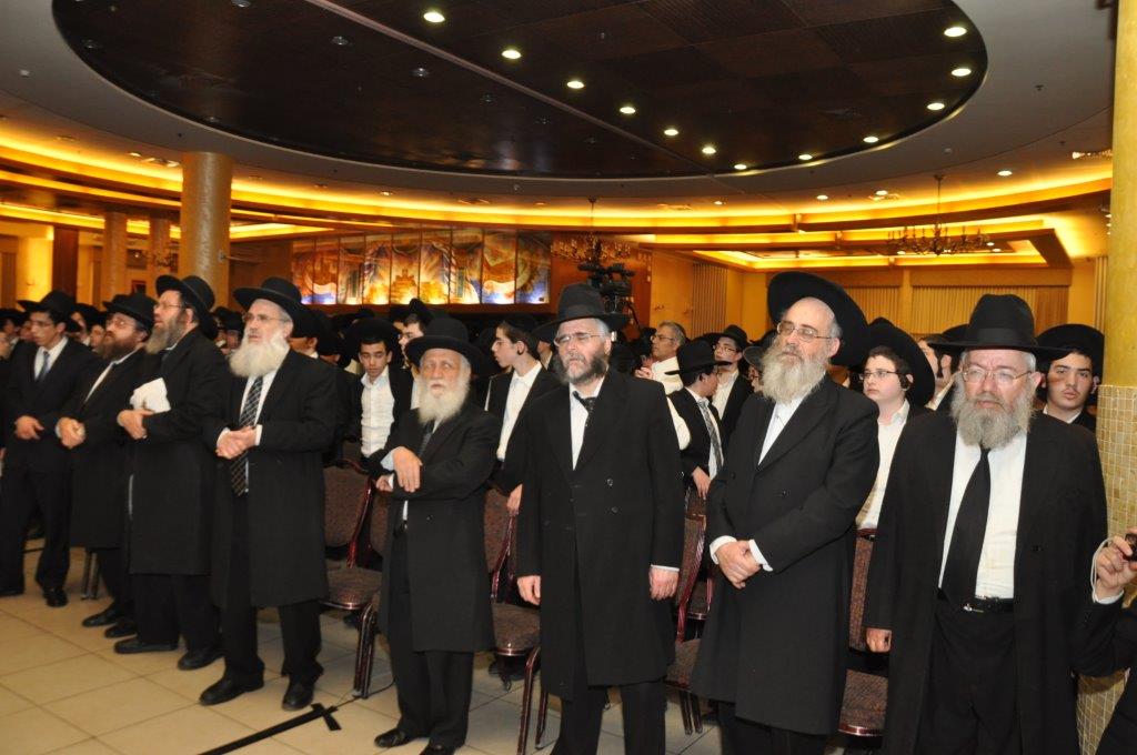 הרב שטיינמן זעק: "רוצים להחריב את עולם התורה"