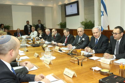 ישיבת הממשלה הראשונה: שמים את המחלוקות בצד