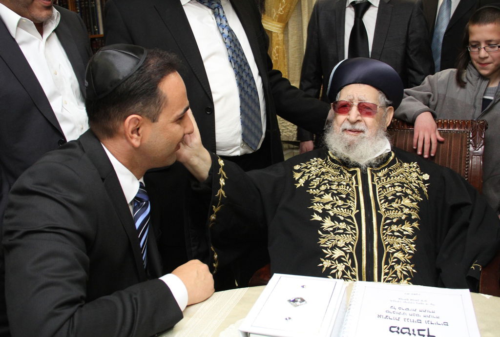 צפו: אנשי 'יום ליום' עלו לבית הרב עובדיה יוסף