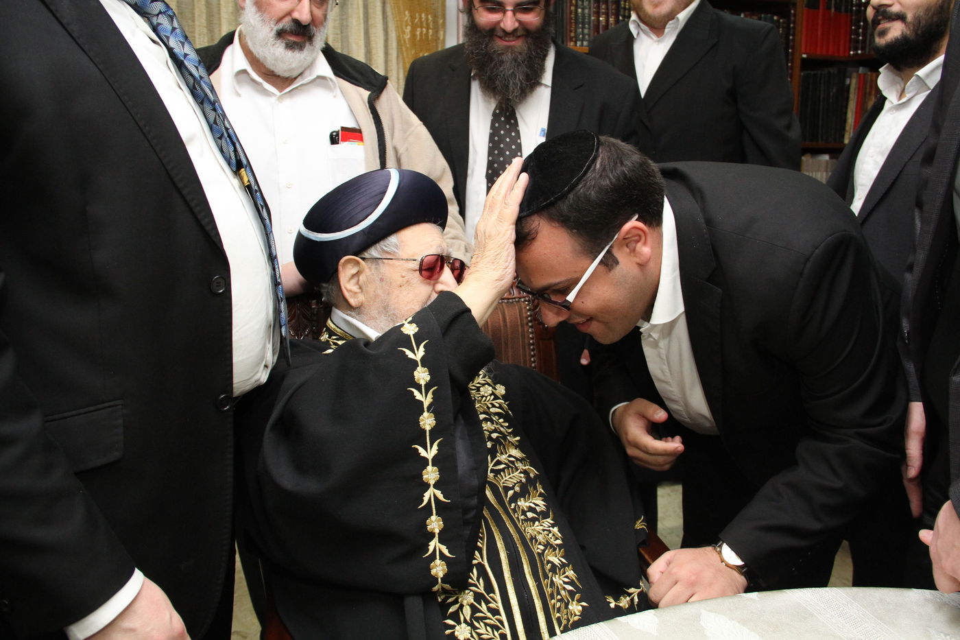 צפו: אנשי 'יום ליום' עלו לבית הרב עובדיה יוסף