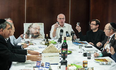 'סדר פסח' בכנסת עם יונתן פולארד