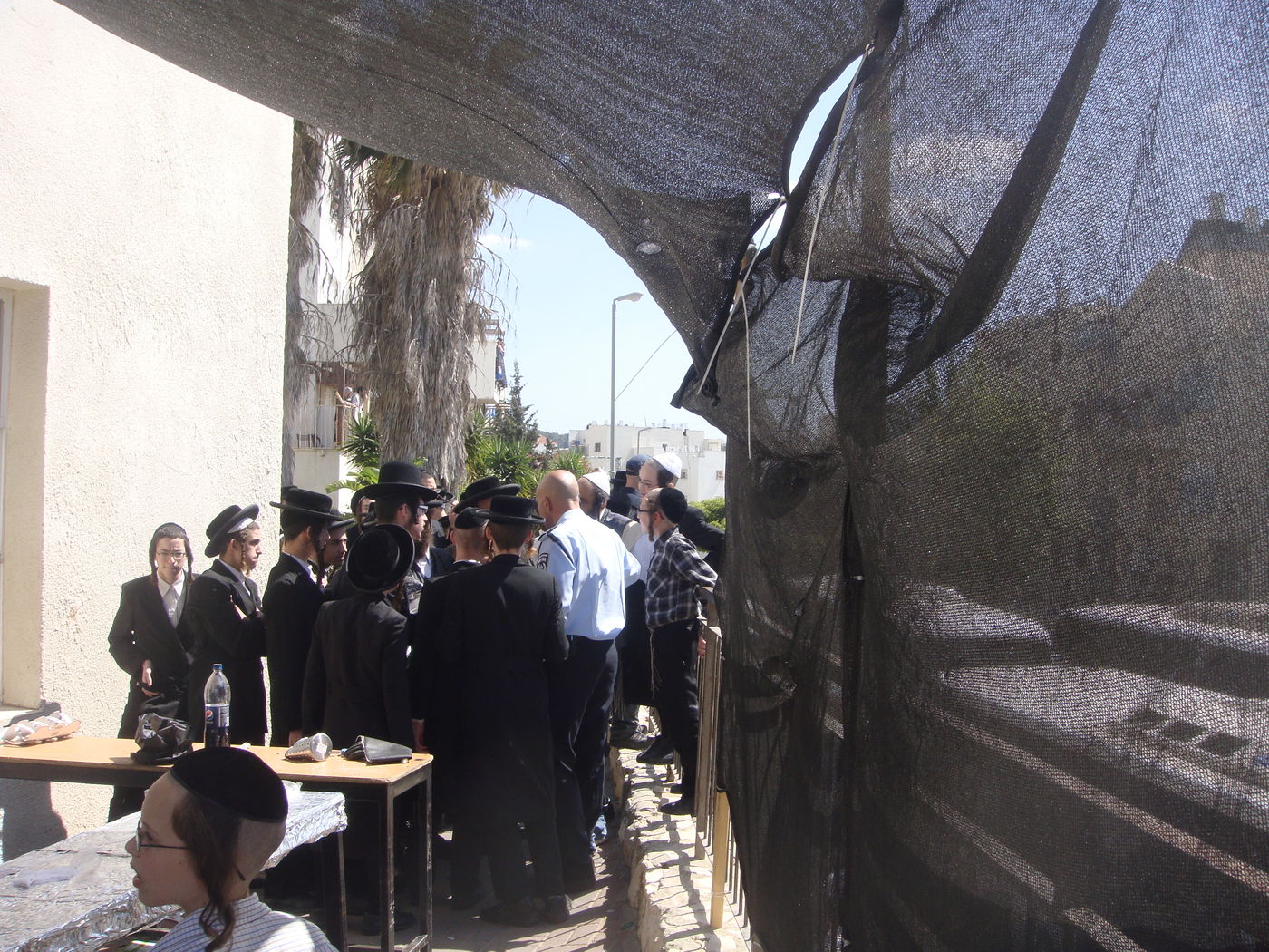 בית שמש: השוטרים נתקלו בהמון זועם