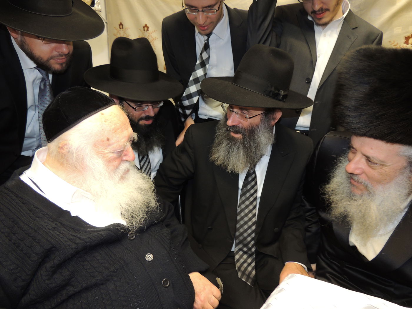 הגראי"ל לראש העיר: "בני ברק נקייה גם מעבירות?"