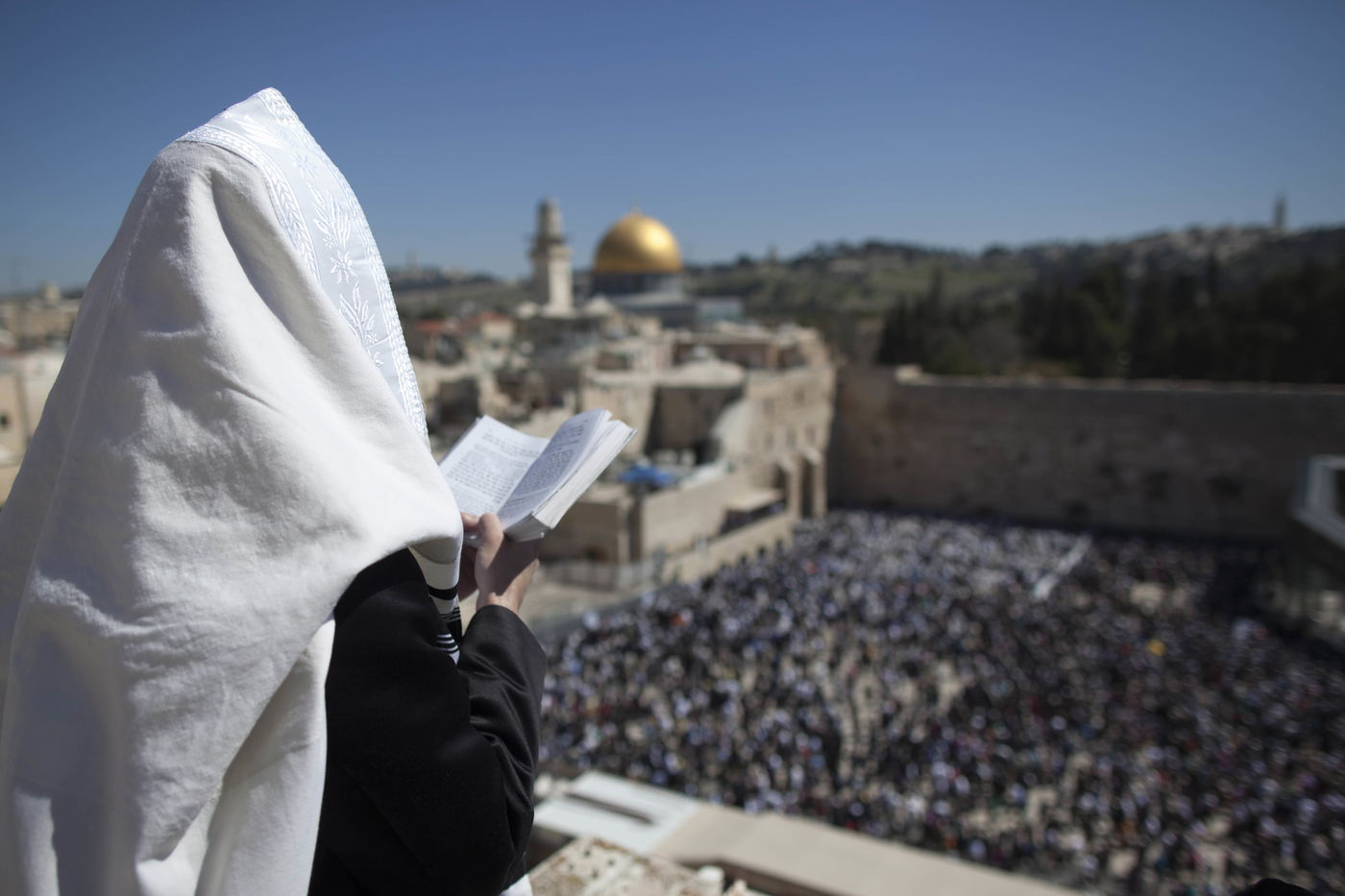 יְבָרֶכְךָ ה' וְיִשְׁמְרֶךָ • "ברכת הכהנים" בכותל המערבי