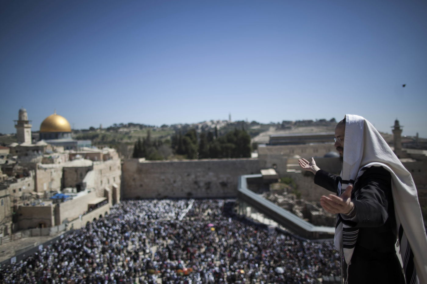 יְבָרֶכְךָ ה' וְיִשְׁמְרֶךָ • "ברכת הכהנים" בכותל המערבי