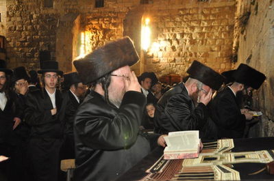 עליה המונית לרגל: לילה של תפילות בכותל המערבי