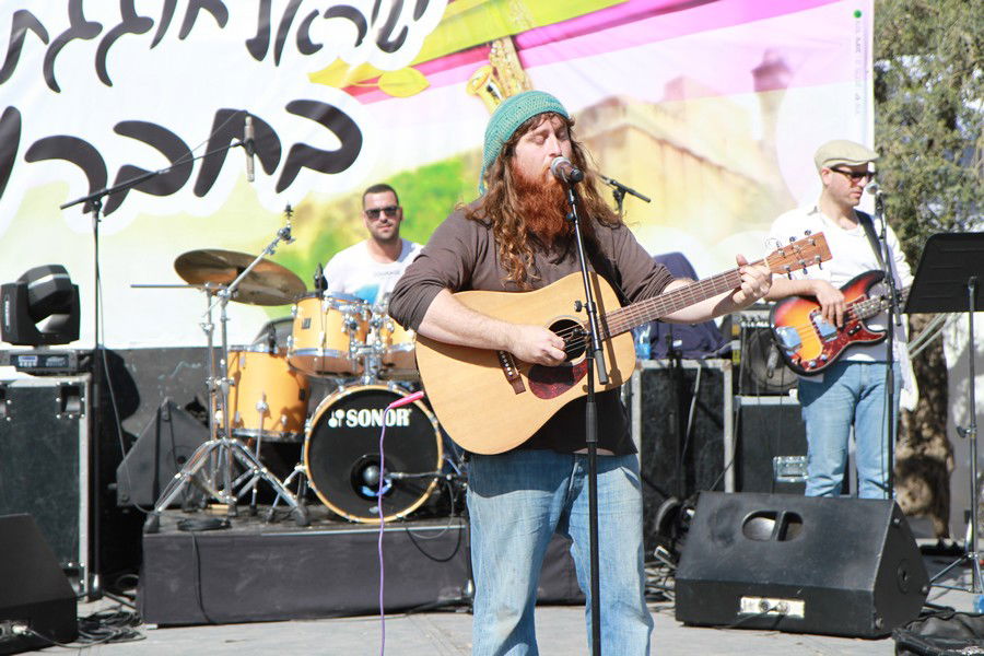 למעלה מ-50,000 איש עלו לחברון בחג הפסח • גלריה