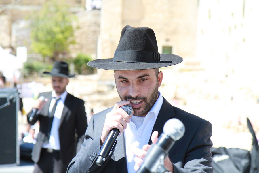 למעלה מ-50,000 איש עלו לחברון בחג הפסח • גלריה