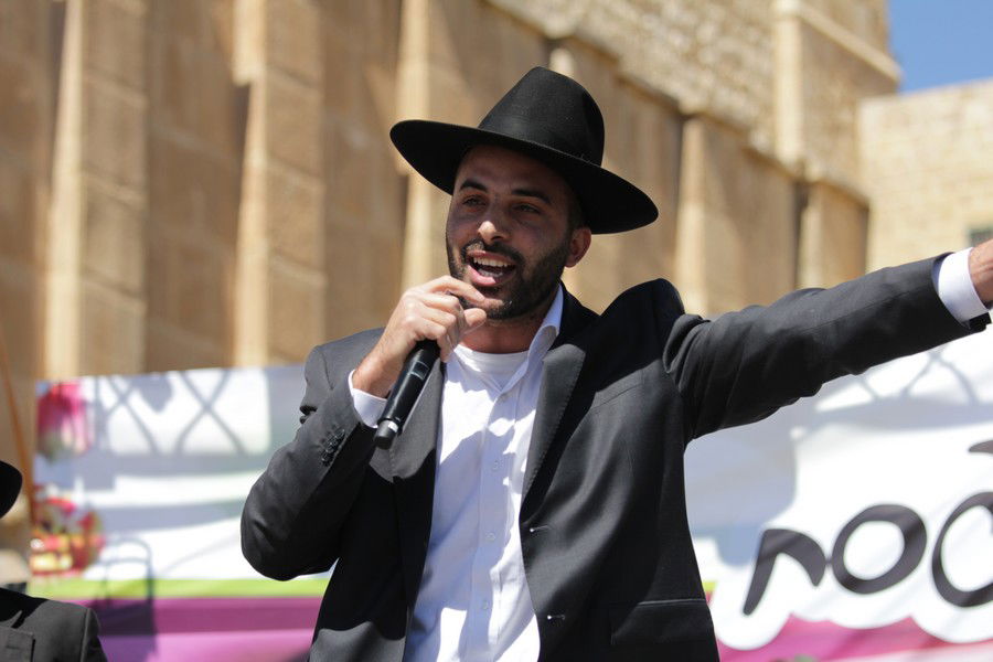 למעלה מ-50,000 איש עלו לחברון בחג הפסח • גלריה