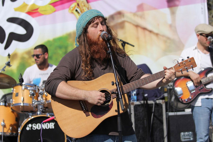 למעלה מ-50,000 איש עלו לחברון בחג הפסח • גלריה