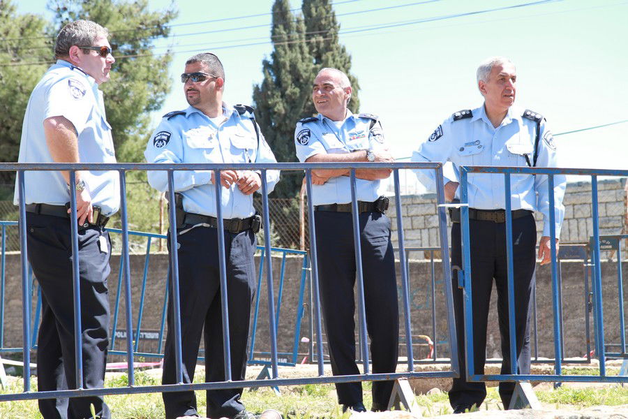 למעלה מ-50,000 איש עלו לחברון בחג הפסח • גלריה