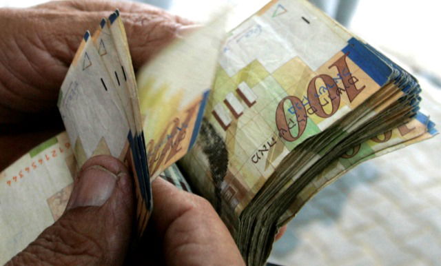 גנבים פרצו לישיבה בב"ב וגנבו חצי מיליון שקל