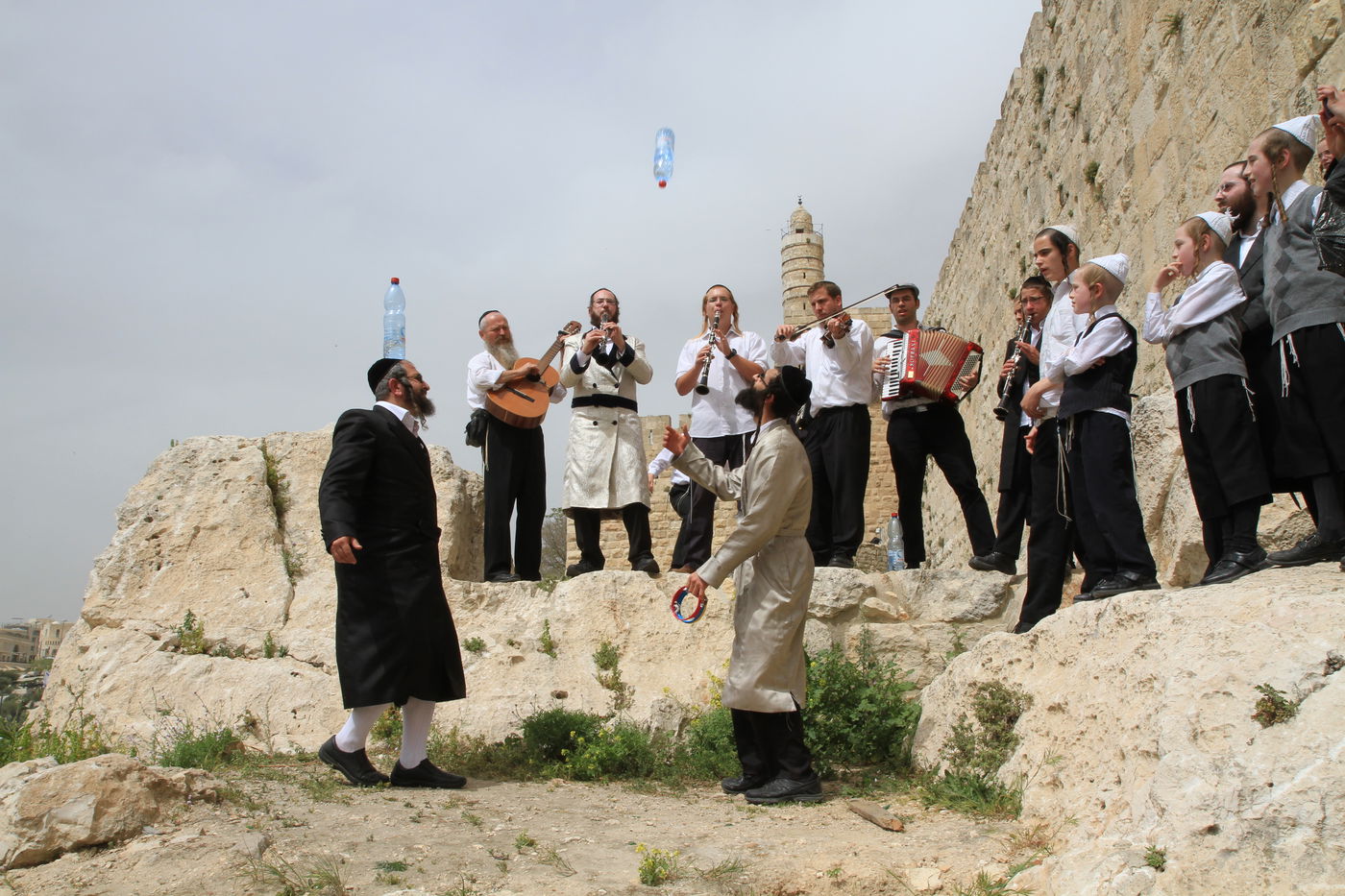 תהלוכת הכלייזמרים בירושלים • צפו