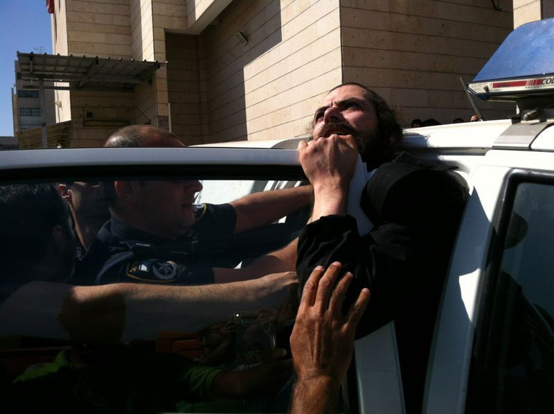 חילול קברים בטבריה? חרדים הפגינו