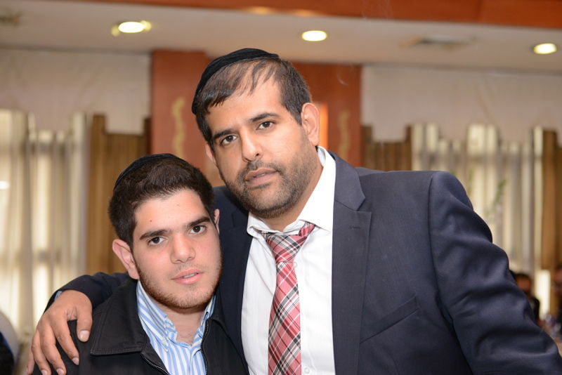 צפו: ברית לבן הזמר אביעד גיל