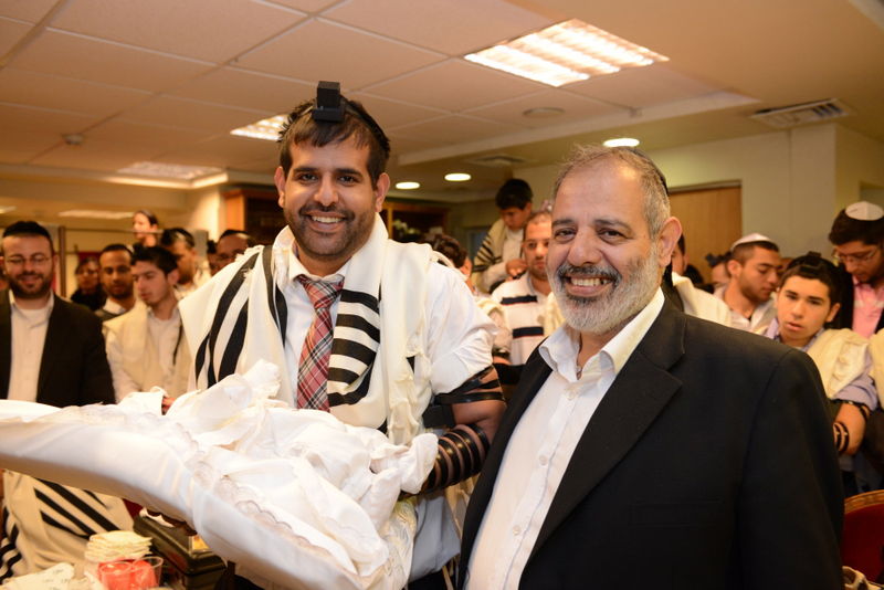 צפו: ברית לבן הזמר אביעד גיל