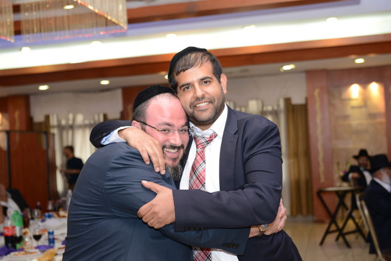 צפו: ברית לבן הזמר אביעד גיל