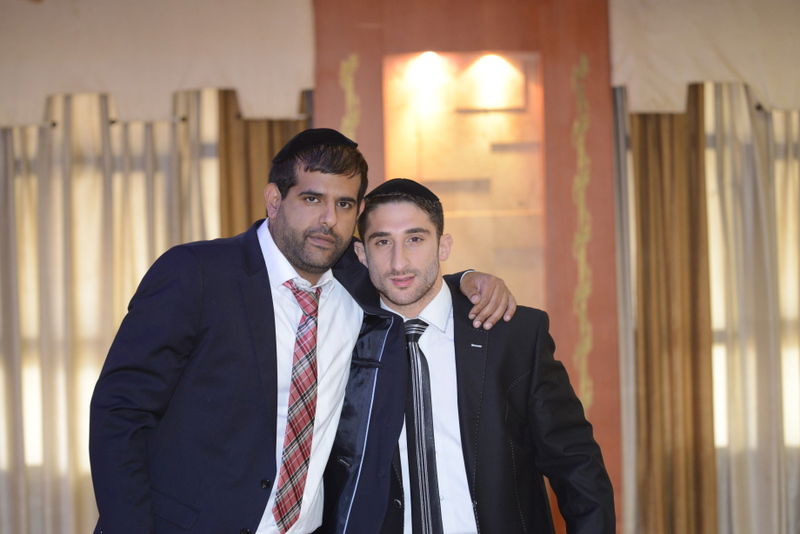 צפו: ברית לבן הזמר אביעד גיל